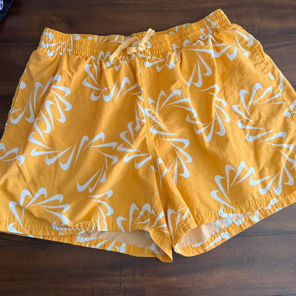 Nike Men’s Floral Swim Trunks Yellow XXL